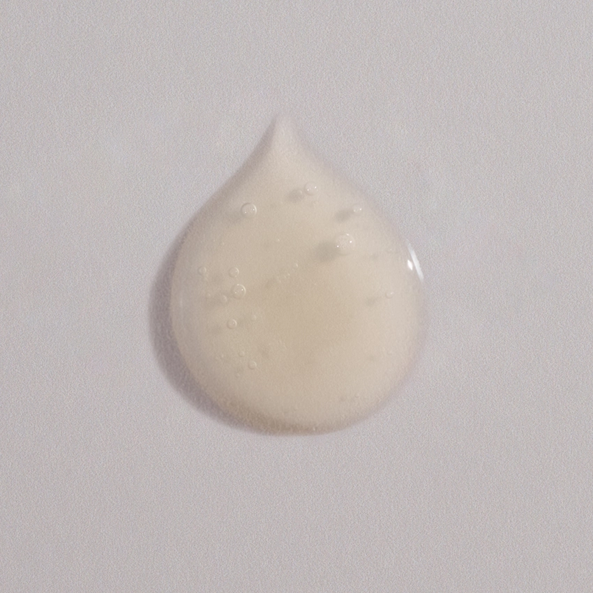 Close-up texture - semi-transparent, yellowish serum